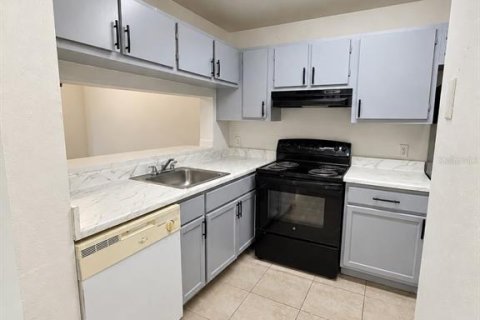 Appartement à louer à Orlando, Floride: 2 chambres, 86.77 m2 № 2404731 - photo 15