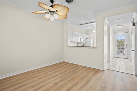 Condominio en venta en Kissimmee, Florida, 2 dormitorios, 126.35 m2 № 1793664 - foto 10