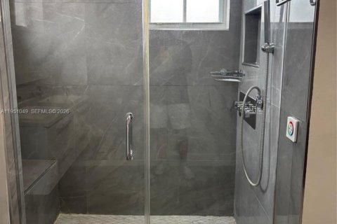 Снять в аренду виллу или дом в Майами, Флорида 4 спальни, 216.18м2, № 2006035 - фото 16