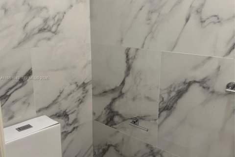 Снять в аренду виллу или дом в Майами, Флорида 4 спальни, 216.18м2, № 2006035 - фото 11