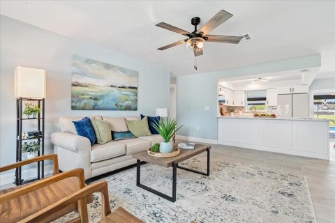 Casa en venta en Rotonda, Florida, 3 dormitorios, 124.21 m2 № 1899812 - foto 9