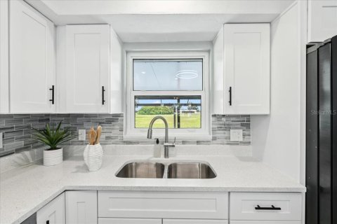 Casa en venta en Rotonda, Florida, 3 dormitorios, 124.21 m2 № 1899812 - foto 18