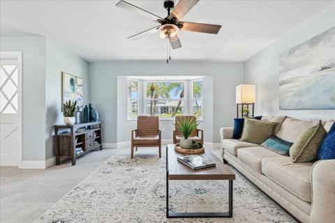 Casa en venta en Rotonda, Florida, 3 dormitorios, 124.21 m2 № 1899812 - foto 4