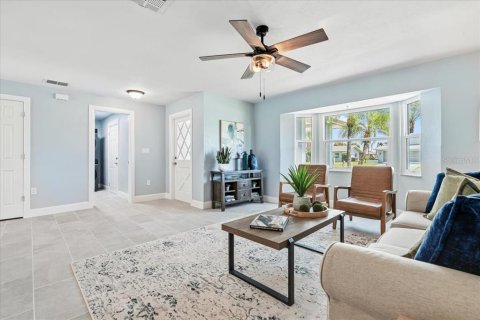 Casa en venta en Rotonda, Florida, 3 dormitorios, 124.21 m2 № 1899812 - foto 6