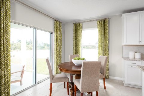 House in Lady Lake, Florida 3 bedrooms, 168.62 sq.m. № 1743184 - photo 4