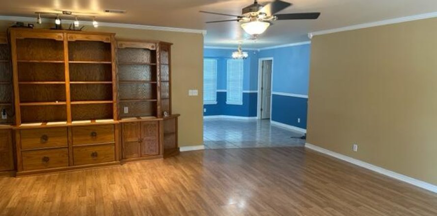 House in Niceville, Florida 2 bedrooms, 129.04 sq.m. № 589874
