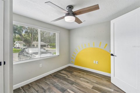 Villa ou maison à vendre à New Smyrna Beach, Floride: 4 chambres, 120.77 m2 № 2284948 - photo 13