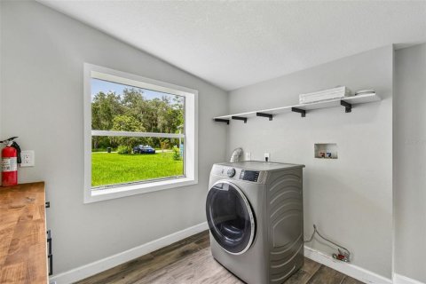 Villa ou maison à vendre à New Smyrna Beach, Floride: 4 chambres, 120.77 m2 № 2284948 - photo 28