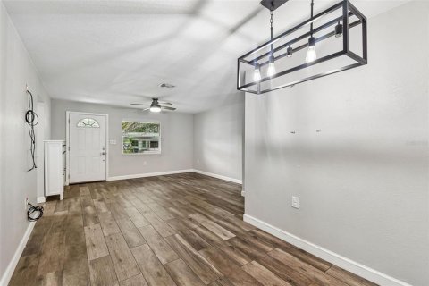Villa ou maison à vendre à New Smyrna Beach, Floride: 4 chambres, 120.77 m2 № 2284948 - photo 8
