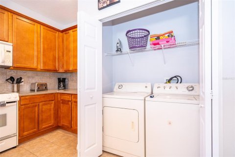 Villa ou maison à vendre à Davenport, Floride: 5 chambres, 248.14 m2 № 2134540 - photo 21