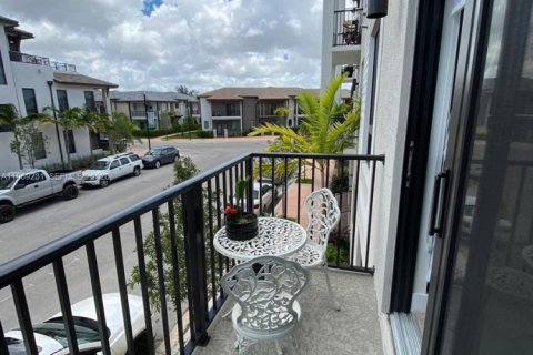 Condominio en venta en Doral, Florida, 2 dormitorios, 121.89 m2 № 2030160 - foto 27