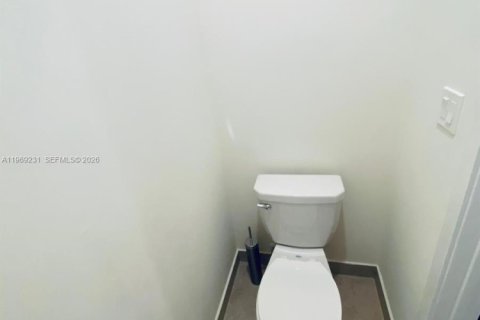 Condominio en venta en Doral, Florida, 2 dormitorios, 121.89 m2 № 2030160 - foto 20