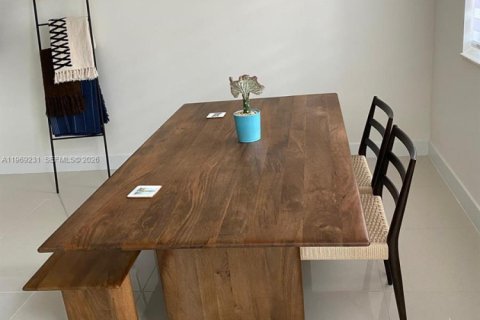 Condominio en venta en Doral, Florida, 2 dormitorios, 121.89 m2 № 2030160 - foto 24