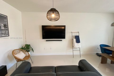 Condominio en venta en Doral, Florida, 2 dormitorios, 121.89 m2 № 2030160 - foto 19