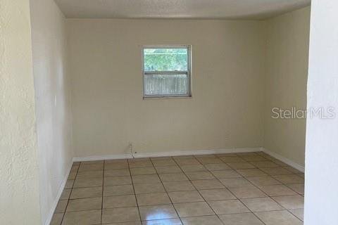 Casa en alquiler en Saint Petersburg, Florida, 3 dormitorios, 115.29 m2 № 1879594 - foto 5