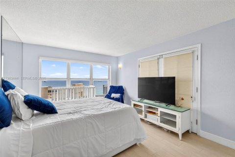 Снять в аренду кондоминиум в Форт-Лодердейл, Флорида 2 спальни, 111.67м2, № 2051257 - фото 14