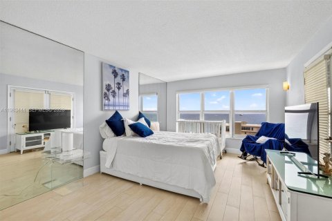 Снять в аренду кондоминиум в Форт-Лодердейл, Флорида 2 спальни, 111.67м2, № 2051257 - фото 13