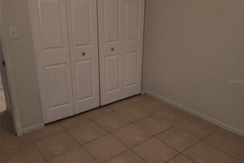 Dúplex en venta en Tampa, Florida, 4 dormitorios, 151.62 m2 № 2273075 - foto 4