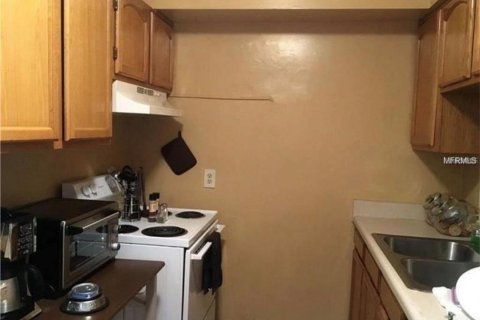 Dúplex en venta en Tampa, Florida, 4 dormitorios, 151.62 m2 № 2273075 - foto 14