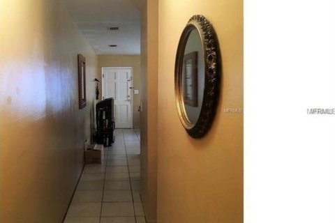 Dúplex en venta en Tampa, Florida, 4 dormitorios, 151.62 m2 № 2273075 - foto 13