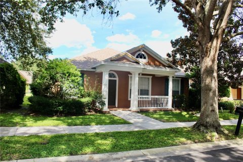 House in Windermere, Florida 4 bedrooms, 228.54 sq.m. № 1901073 - photo 1