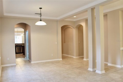 House in Windermere, Florida 4 bedrooms, 228.54 sq.m. № 1901073 - photo 2