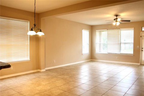 House in Windermere, Florida 4 bedrooms, 228.54 sq.m. № 1901073 - photo 4