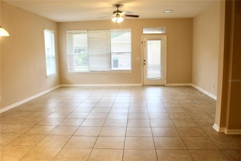House in Windermere, Florida 4 bedrooms, 228.54 sq.m. № 1901073 - photo 6