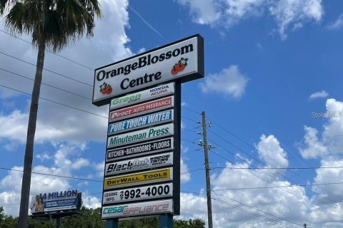 Commercial property in Kissimmee, Florida 111.48 sq.m. № 2213635 - photo 5