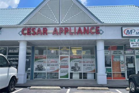 Commercial property in Kissimmee, Florida 111.48 sq.m. № 2213635 - photo 2