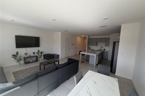 Touwnhouse à louer à Lakeland, Floride: 3 chambres, 153.47 m2 № 2119399 - photo 4