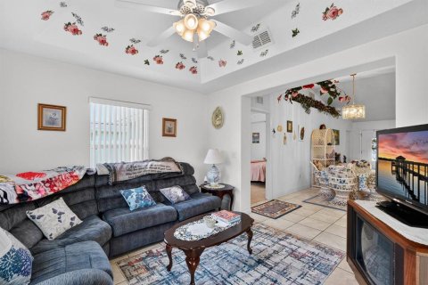 Villa ou maison à vendre à Palm Coast, Floride: 3 chambres, 133.59 m2 № 2147765 - photo 11