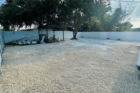 Купить виллу или дом в Майами, Флорида 2 спальни, 74.14м2, № 2027043 - фото 7