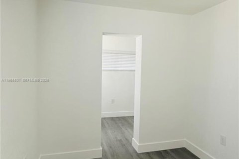 Купить виллу или дом в Майами, Флорида 2 спальни, 74.14м2, № 2027043 - фото 15