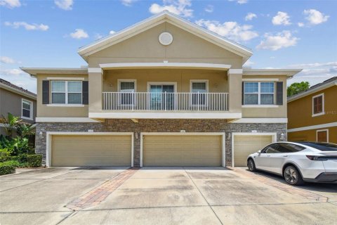 Adosado en venta en Tampa, Florida, 3 dormitorios, 137.5 m2 № 1835261 - foto 1