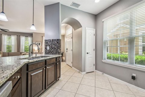 Adosado en venta en Tampa, Florida, 3 dormitorios, 137.5 m2 № 1835261 - foto 13