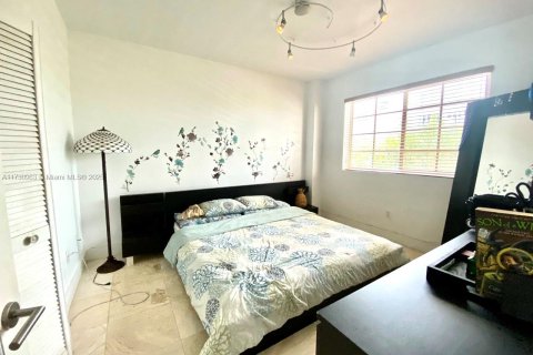 Condo in Miami Beach, Florida, 1 bedroom  № 1709994 - photo 7