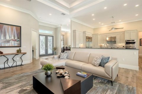 House in Sarasota, Florida 4 bedrooms, 345.69 sq.m. № 1745526 - photo 13