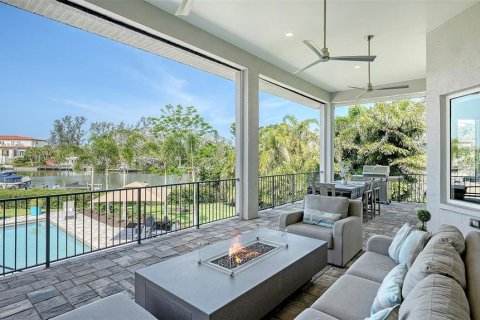 House in Sarasota, Florida 4 bedrooms, 345.69 sq.m. № 1745526 - photo 19