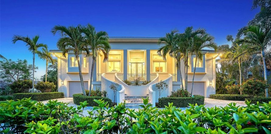 House in Sarasota, Florida 4 bedrooms, 345.69 sq.m. № 1745526