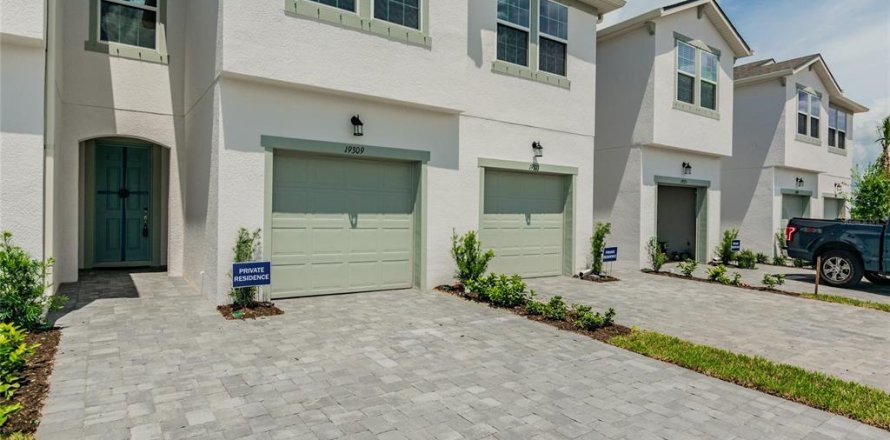 Touwnhouse à PARKVIEW AT LONG LAKE RANCH à Lutz, Floride 3 chambres, 154.87 m2 № 2148621