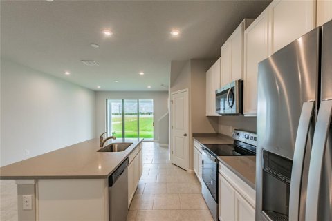 Touwnhouse à louer à Lutz, Floride: 3 chambres, 154.87 m2 № 2148621 - photo 5