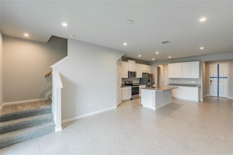 Touwnhouse à louer à Lutz, Floride: 3 chambres, 154.87 m2 № 2148621 - photo 11