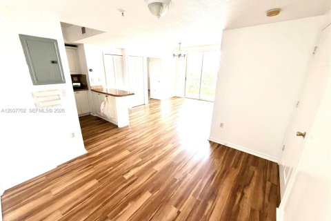 Copropriété à louer à Miami, Floride: 2 chambres, 76.92 m2 № 2262662 - photo 21
