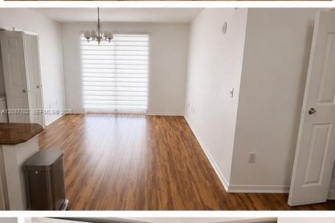 Copropriété à louer à Miami, Floride: 2 chambres, 76.92 m2 № 2262662 - photo 17