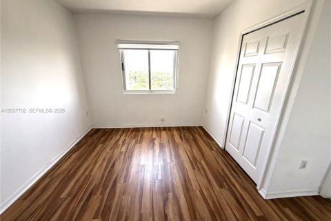 Copropriété à louer à Miami, Floride: 2 chambres, 76.92 m2 № 2262662 - photo 22