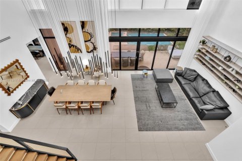 Villa ou maison à louer à Bay Harbor Islands, Floride: 7 chambres, 463.58 m2 № 2036770 - photo 16