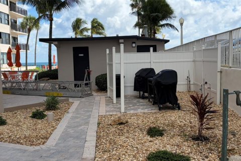 Condominio en venta en Fort Lauderdale, Florida, 1 dormitorio, 76.64 m2 № 1999117 - foto 17