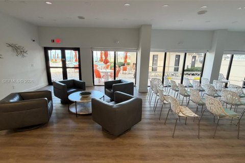 Condominio en venta en Fort Lauderdale, Florida, 1 dormitorio, 76.64 m2 № 1999117 - foto 14