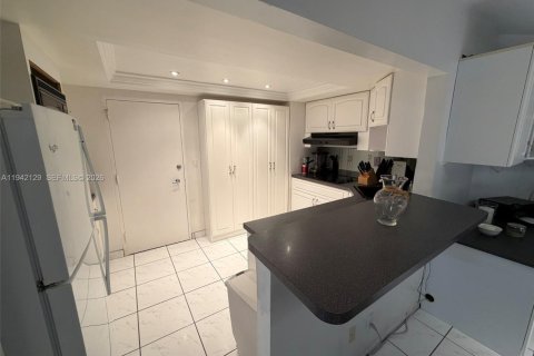 Condominio en venta en Fort Lauderdale, Florida, 1 dormitorio, 76.64 m2 № 1999117 - foto 27